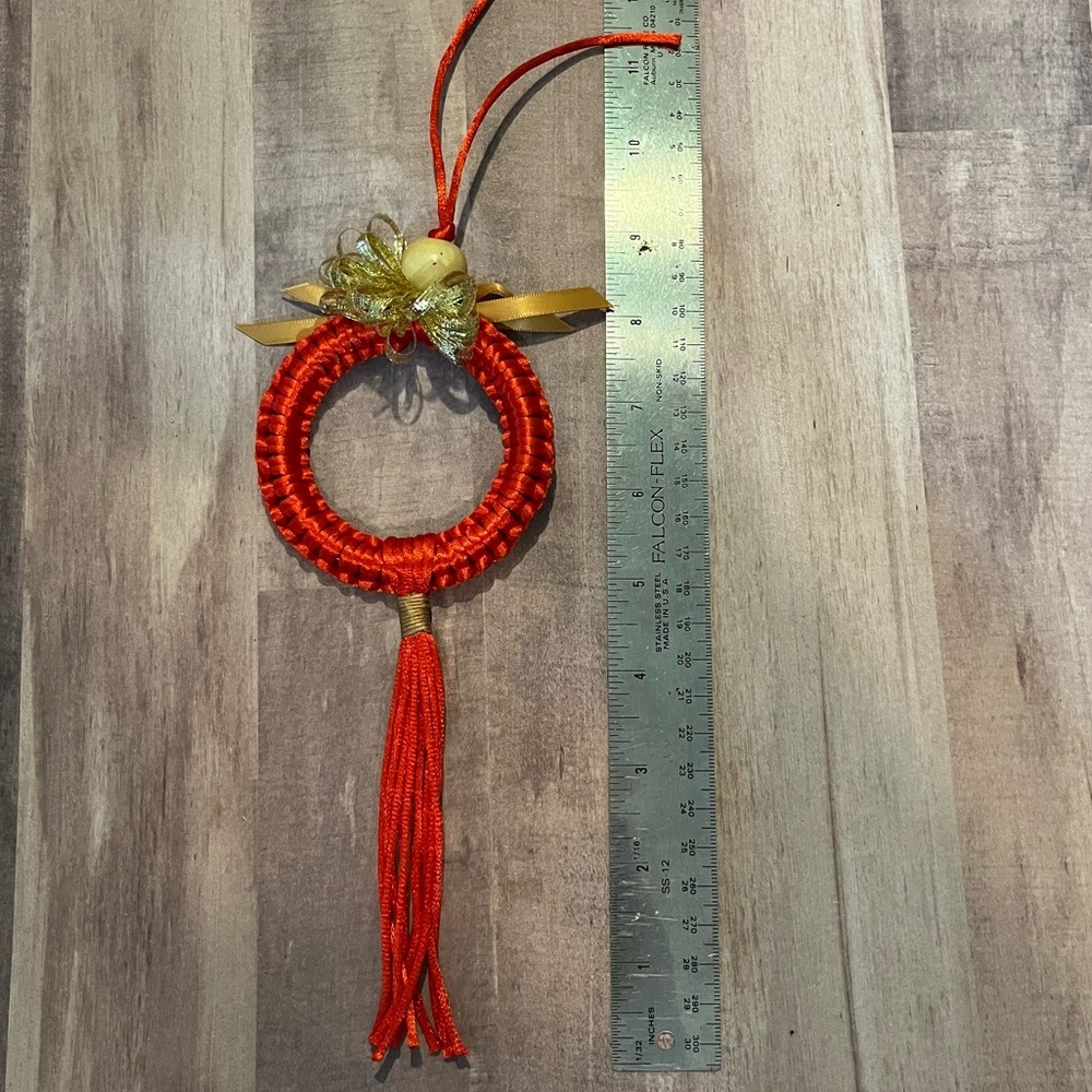 HANDMADE MACRAME CHRISTMAS ORNAMENT - Picture 6 of 9